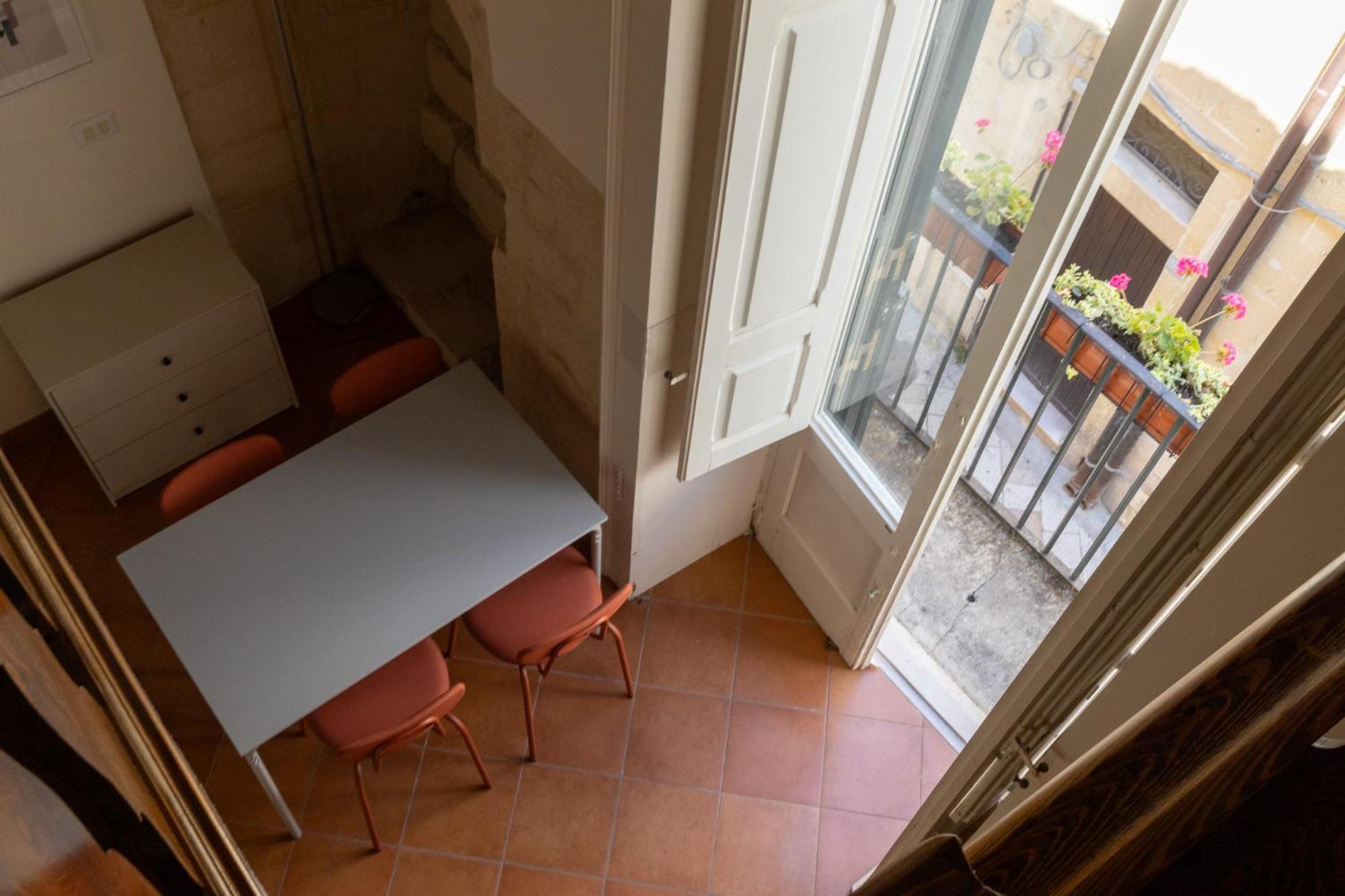 Palazzo Della Contessa - Suites & Breakfast Lecce Exterior foto